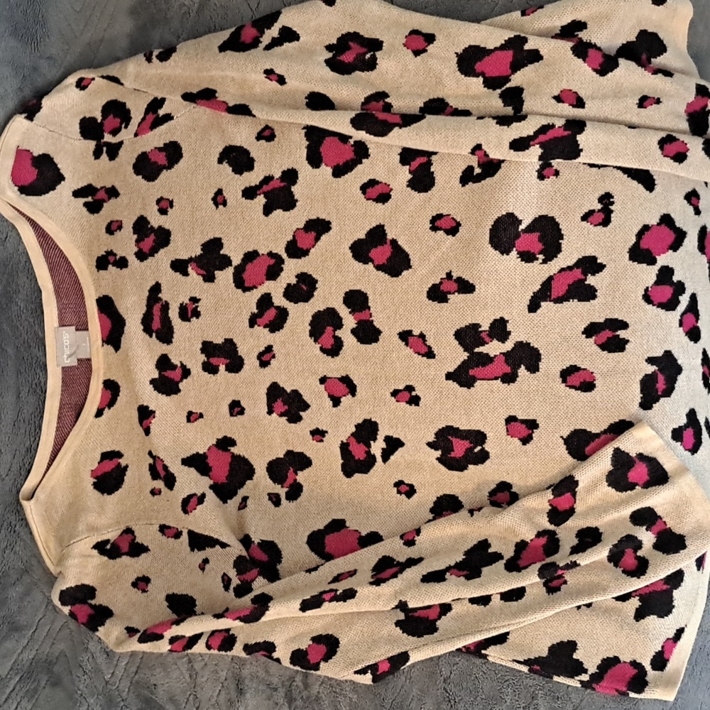 Chico’s Leopard Print Super Soft Textured Bateau Neck Sweater Size 1.